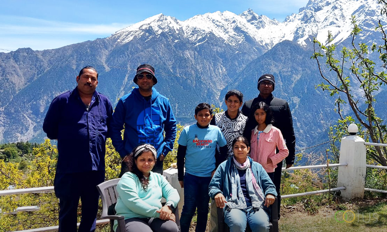 In Kalpa, the team with our driver Bablu 